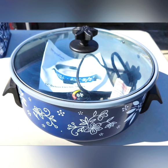 Temptations | Kitchen | Temptations 2 Inch Deluxe Electric Skillet ...